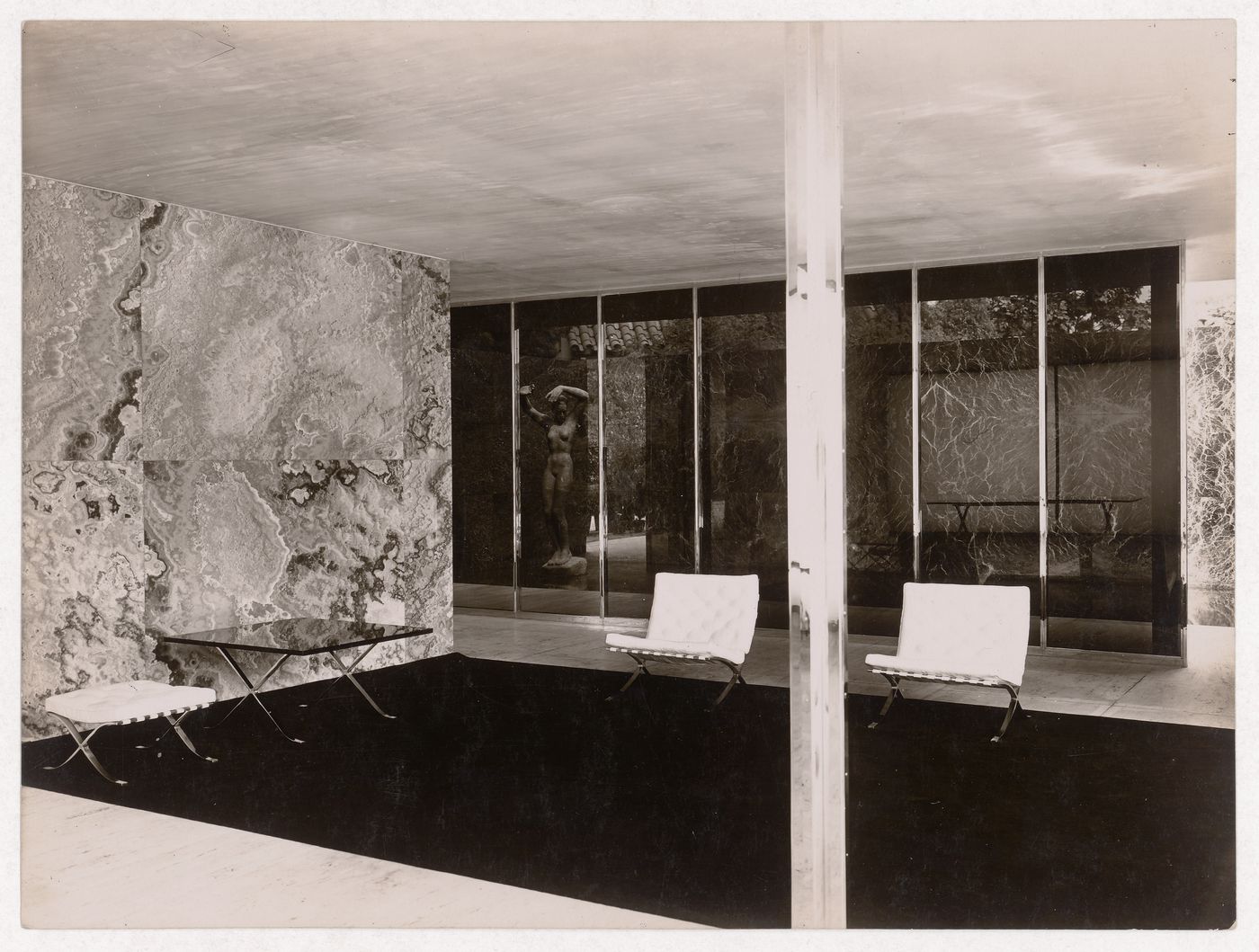 Intérieur du pavillon original, mobilier et Morgen